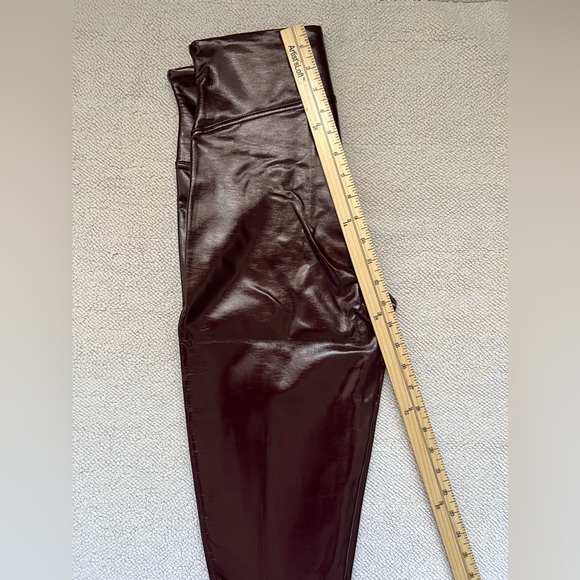 SPANX SHINY FAUX PATENT LEATHER LEGGINGS BURGUNDY/RUBY RED | Size: L - Picture 14 of 15